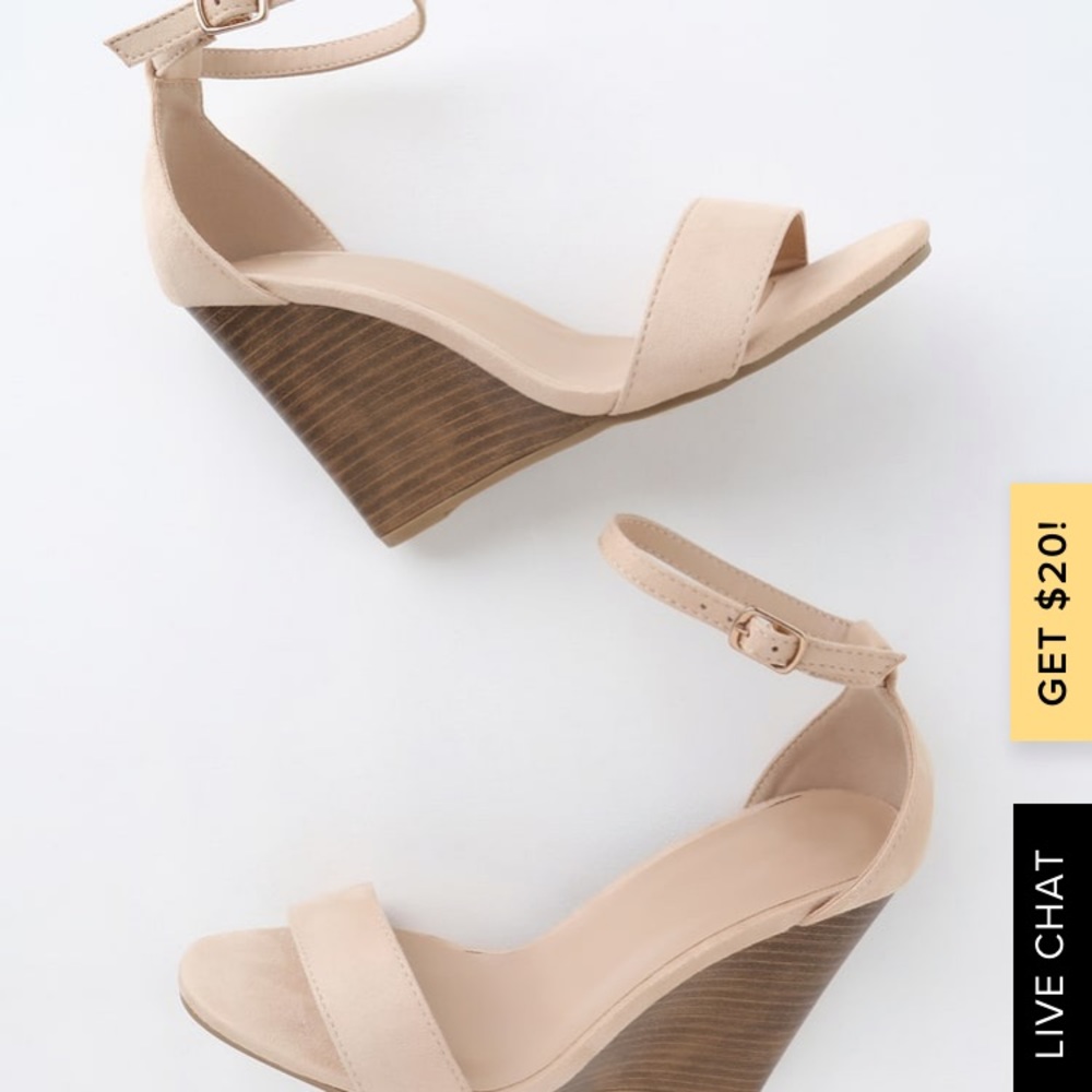 Lulu’s Ramona Beige Sandals